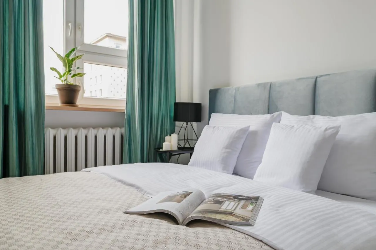 Oomph Warsaw Central Supreme Apartment